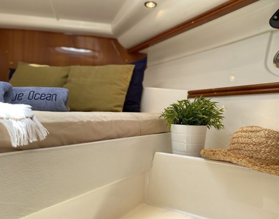 Pershing 37 | Black Ball