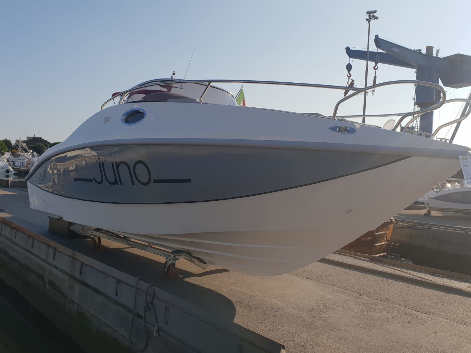 Orizzonti Juno 590 | Juno