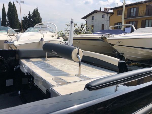 AS Marine 570 Open | Black