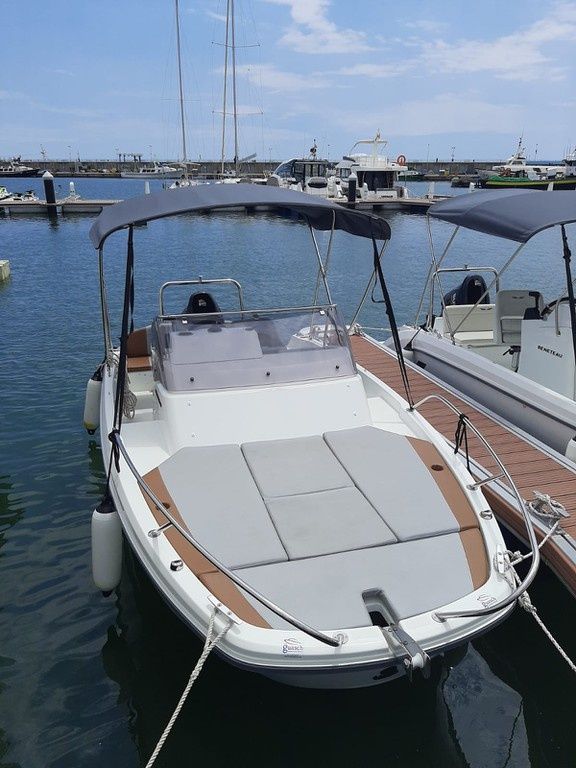 Beneteau Flyer 6 Sundeck | Samsara