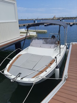 Beneteau Flyer 6 Sundeck | Samsara