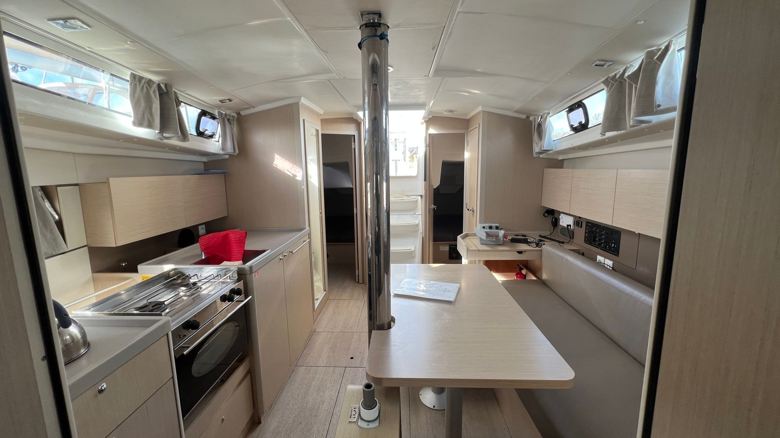 Beneteau Oceanis 38.1 | Lisboa