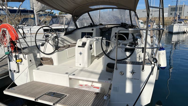 Jeanneau Sun Odyssey 410 | Tuatha de Artaios