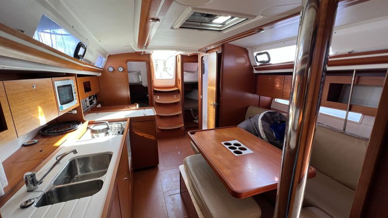 Dufour 375 | Chifoumi