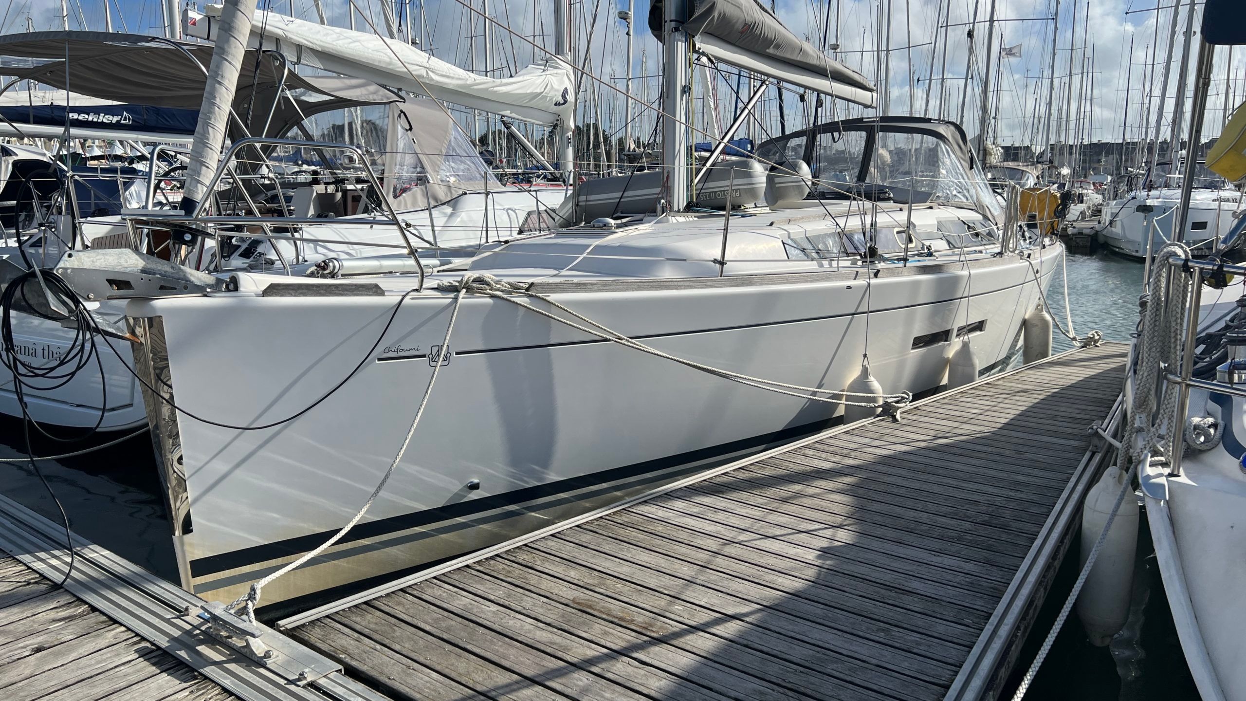 Dufour 375 | Chifoumi