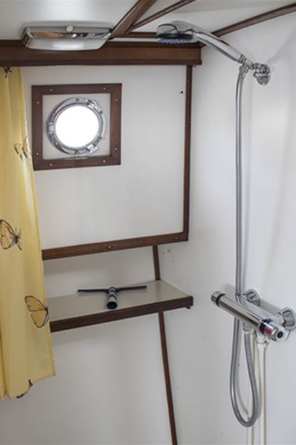 Pedro Levanto 32 | Anita