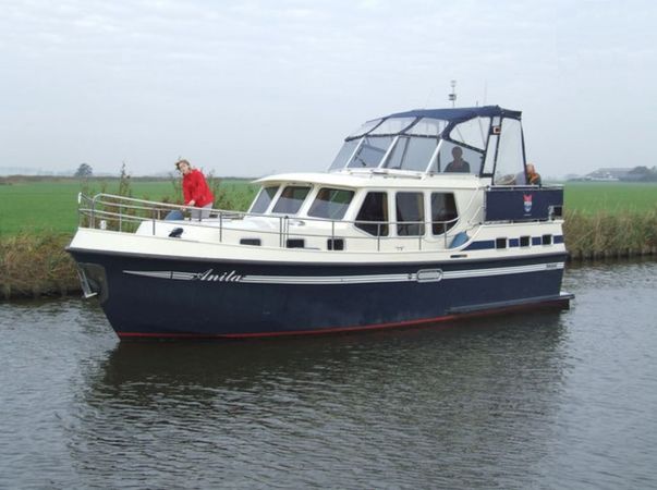 Pedro Levanto 32 | Anita