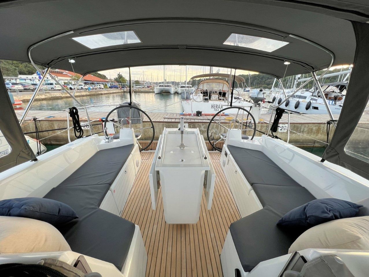 Beneteau Oceanis 40.1 | Christine