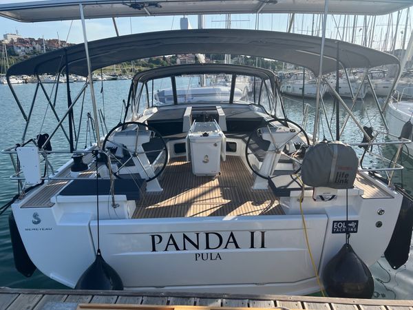 Beneteau Oceanis 51.1 | Panda 2