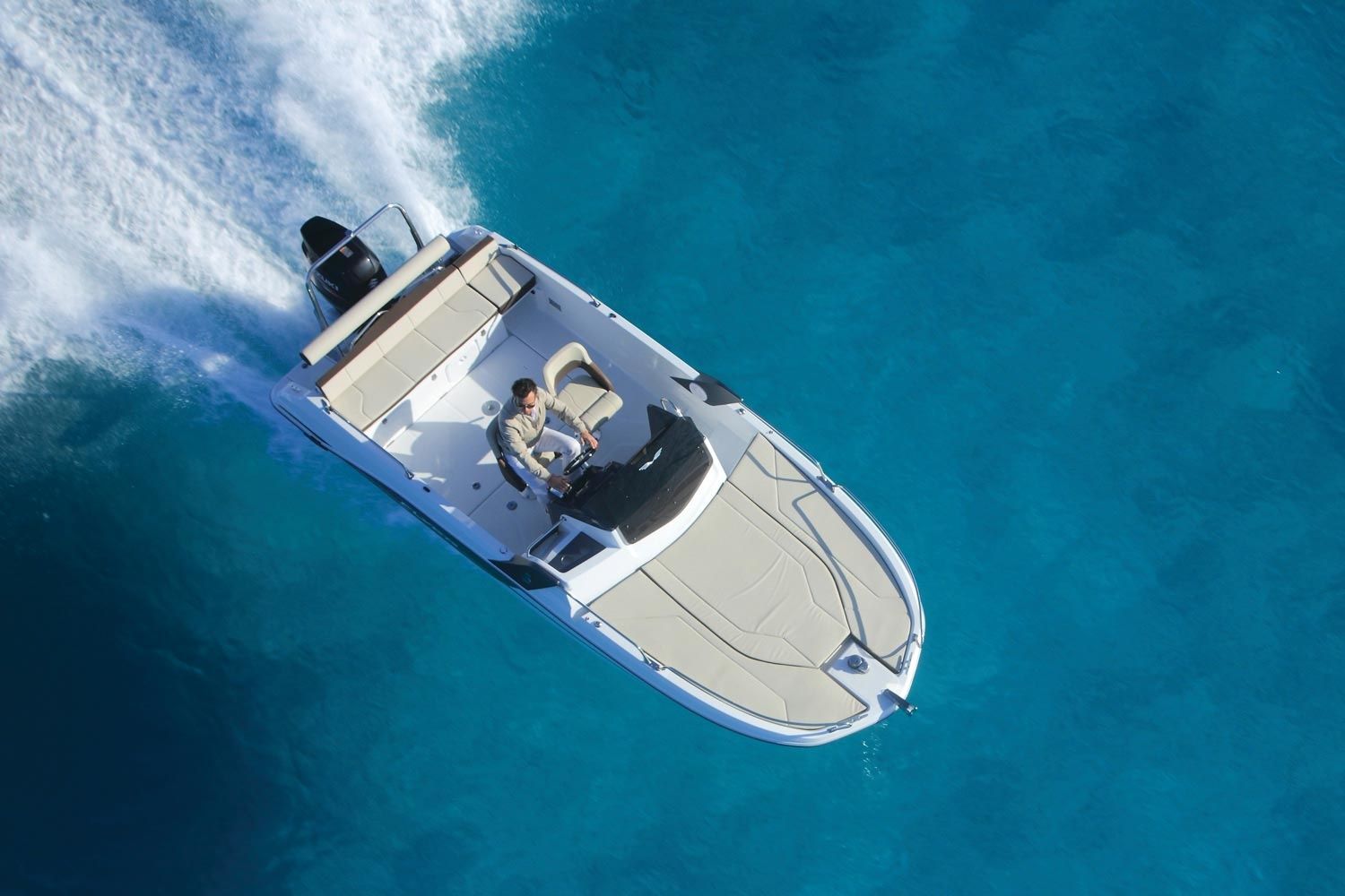 Beneteau Flyer 6.6 | Sundeck