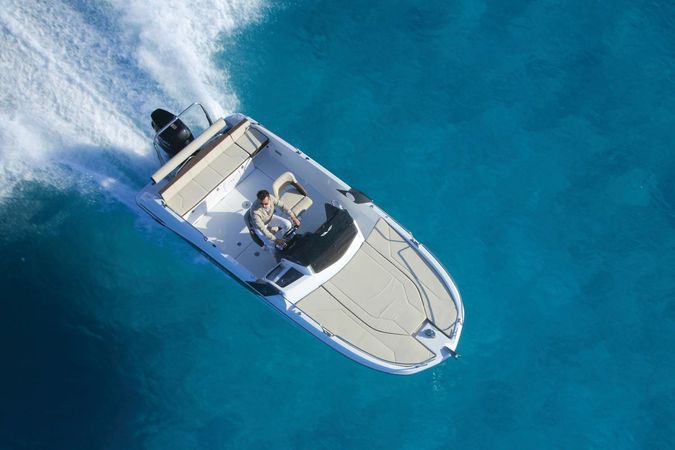 Beneteau Flyer 6.6 | Sundeck