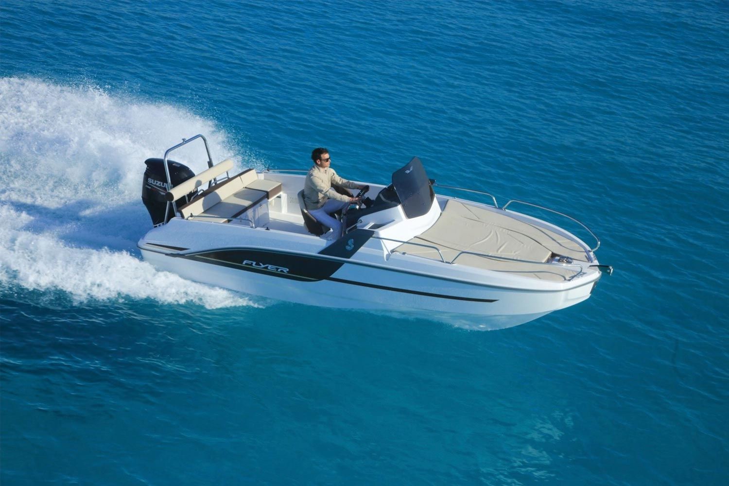 Beneteau Flyer 6.6 | Sundeck