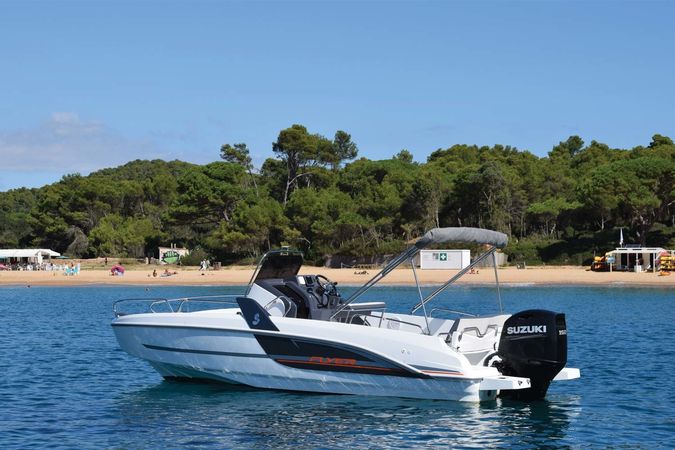 Beneteau Flyer 6.6 | Spacedeck
