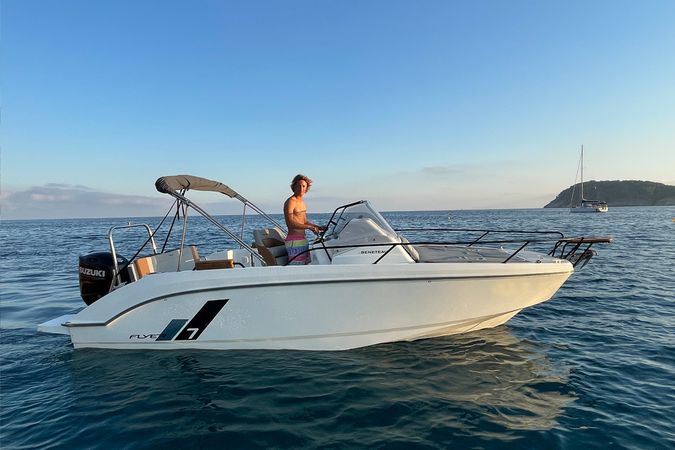 Beneteau Flyer 7 | Sundeck 1