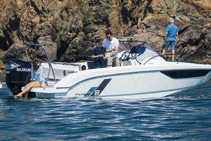 Beneteau Flyer 8 | Sundeck