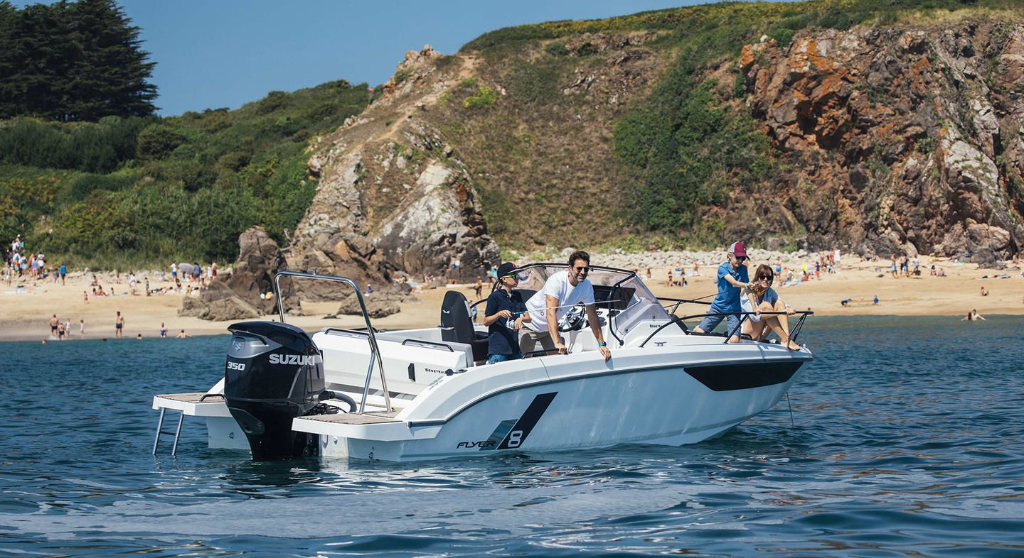 Beneteau Flyer 8 | Sundeck