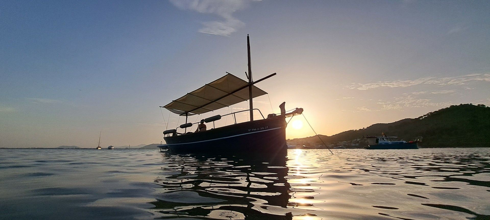 Custom Built Llaut | Petit Alejandra's