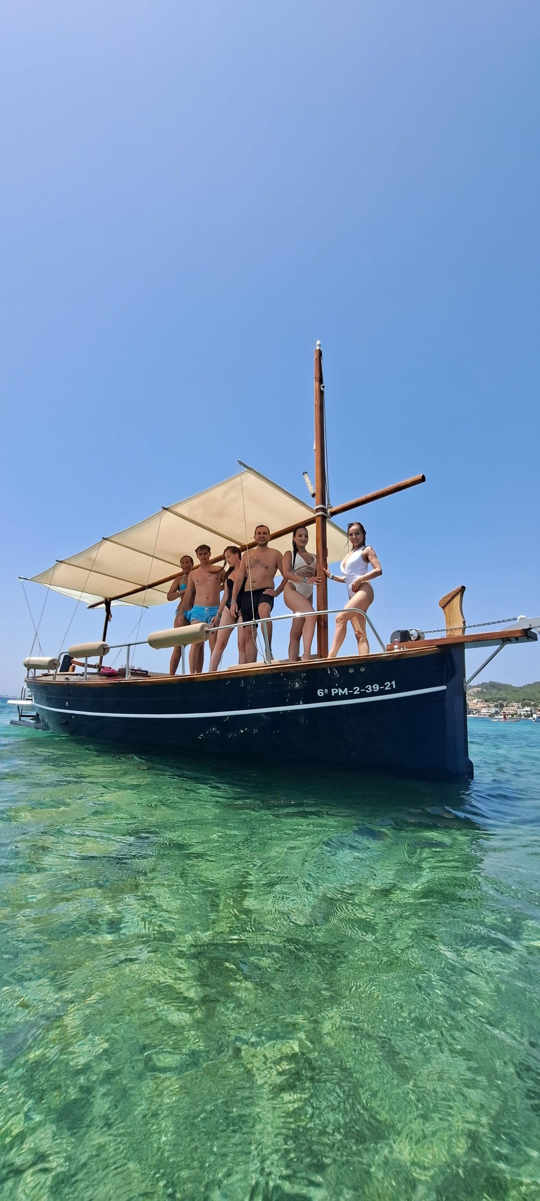 Custom Built Llaut | Petit Alejandra's