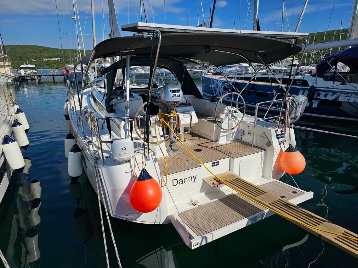 Bavaria C38 | Danny
