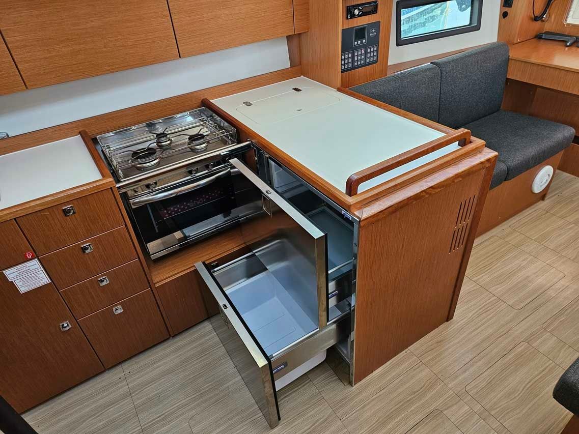 Bavaria C38 | Danny