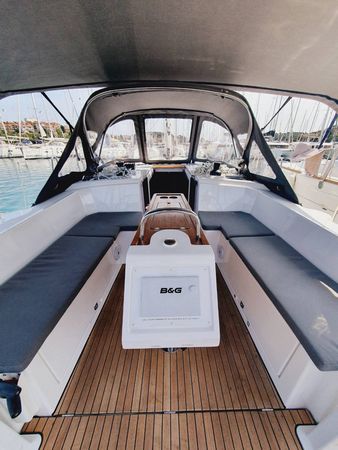 Bavaria C38 | Infinity