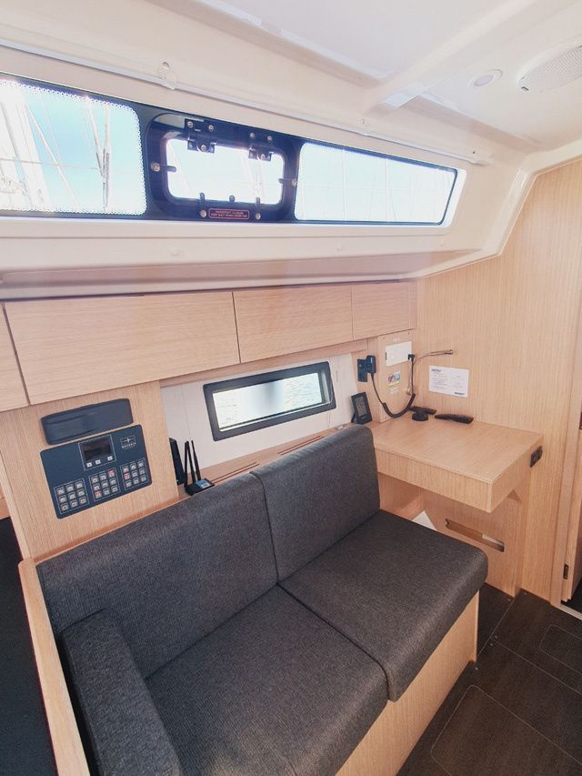 Bavaria C38 | Infinity