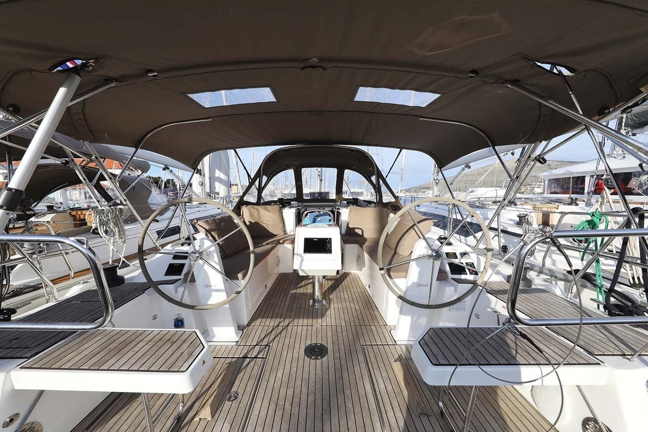 Bavaria C38 | Amore