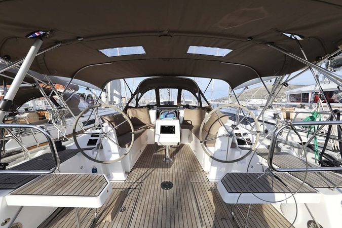 Bavaria C38 | Amore