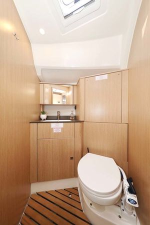 Bavaria Cruiser 41 | Anegada