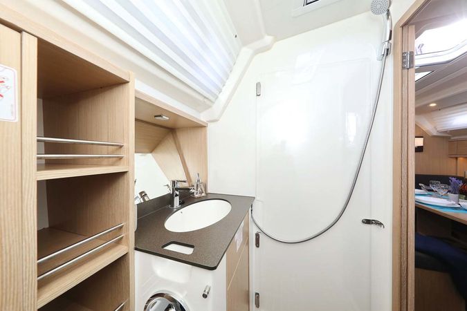 Bavaria Cruiser 41 | Anegada