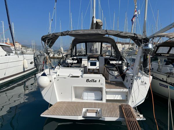 Dufour 390 | Bella 1