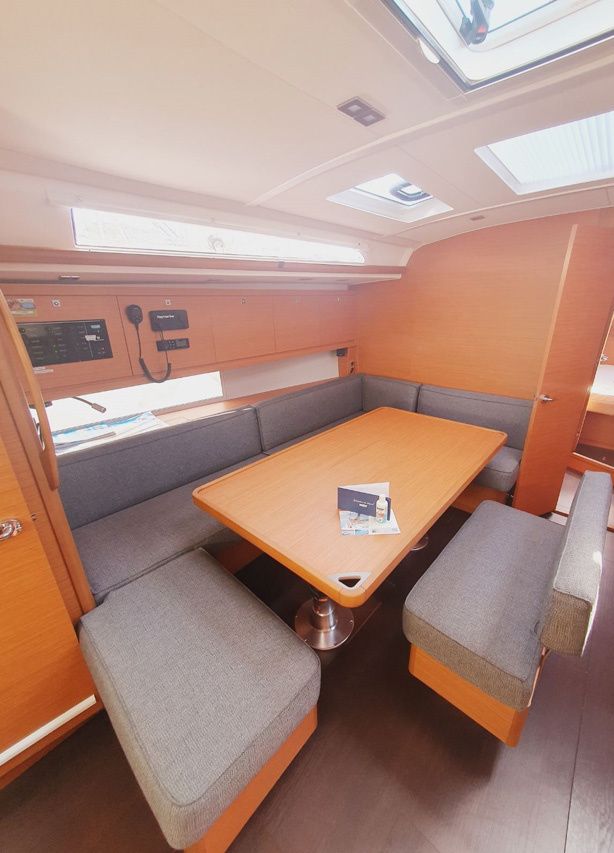 Dufour 470 | Sombra del Viento