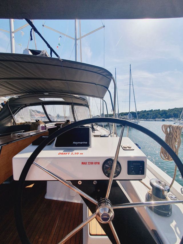 Dufour 470 | Sombra del Viento