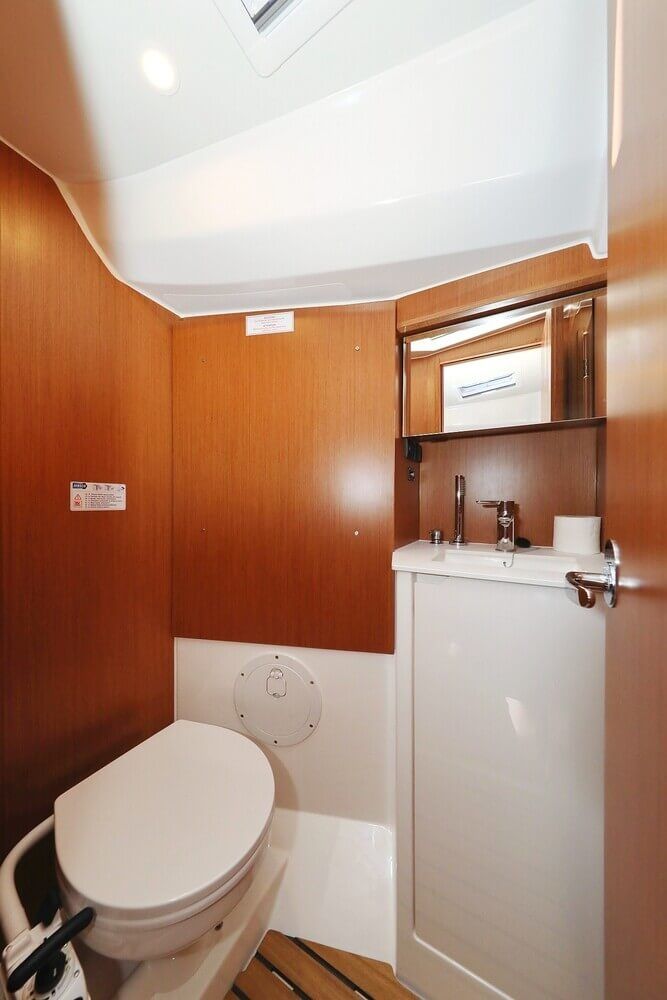 Bavaria C38 | Blue Note