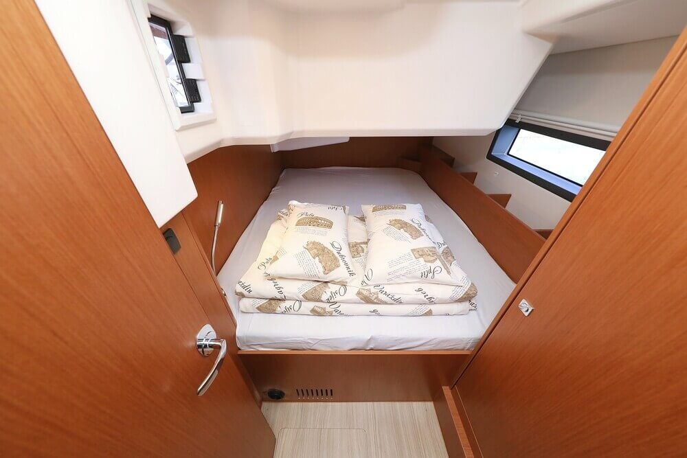 Bavaria C38 | Blue Note