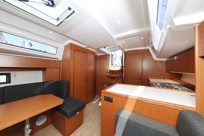 Bavaria C38 | Blue Note