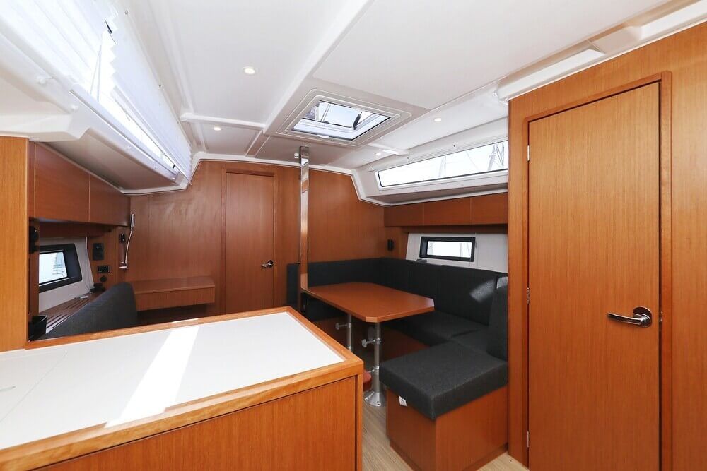 Bavaria C38 | Blue Note