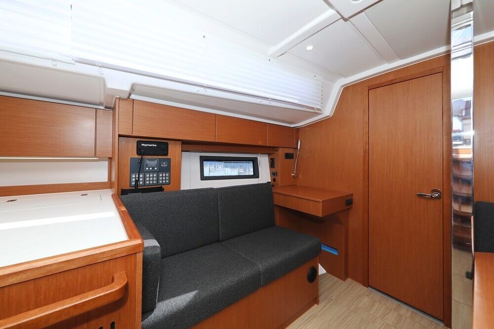 Bavaria C38 | Blue Note