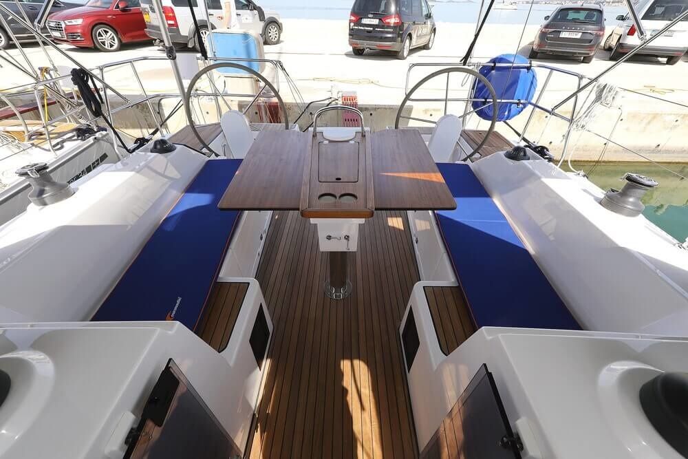 Bavaria C38 | Blue Note