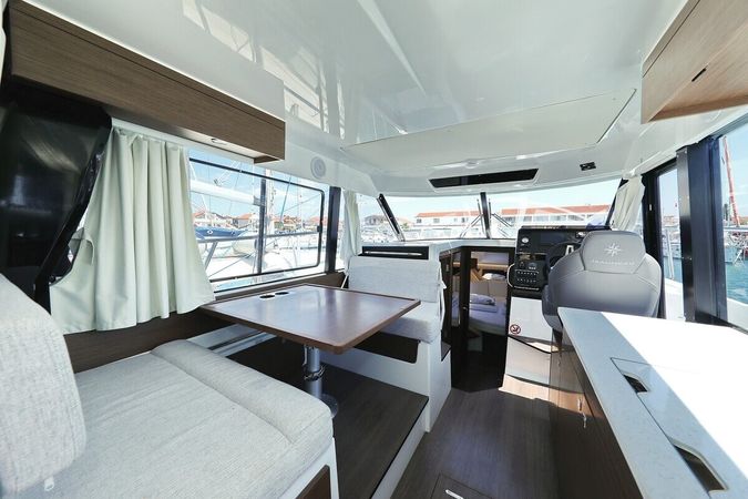 Jeanneau Merry Fisher 1095 | Fly Tana