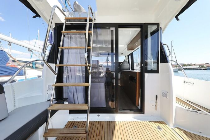 Jeanneau Merry Fisher 1095 | Fly Tana