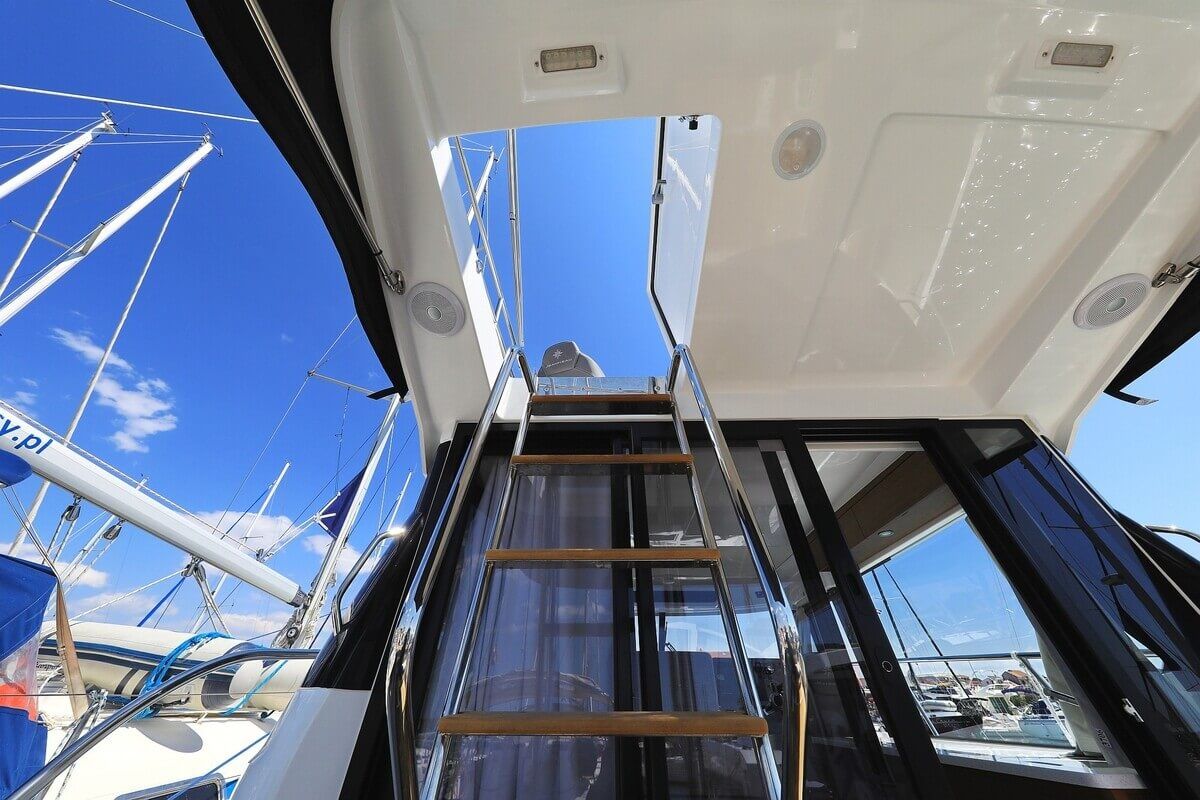 Jeanneau Merry Fisher 1095 | Fly Tana