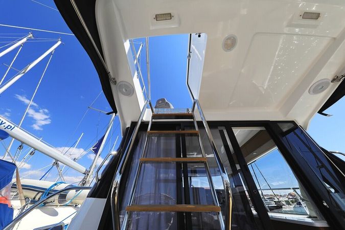 Jeanneau Merry Fisher 1095 | Fly Tana