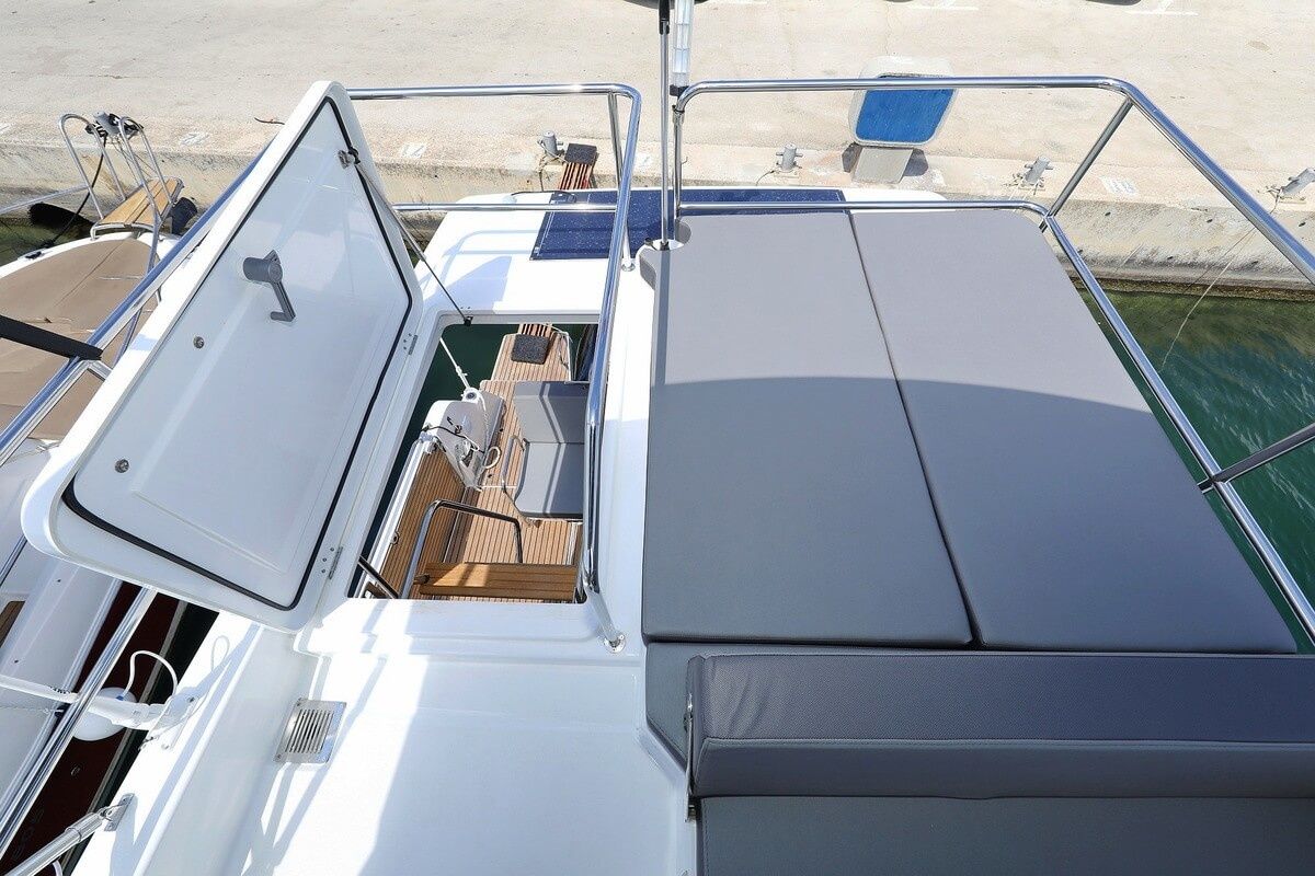 Beneteau Antares 11 Fly | Solis