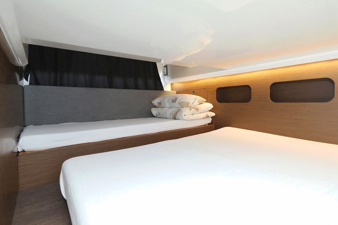 Beneteau Antares 11 Fly | Solis