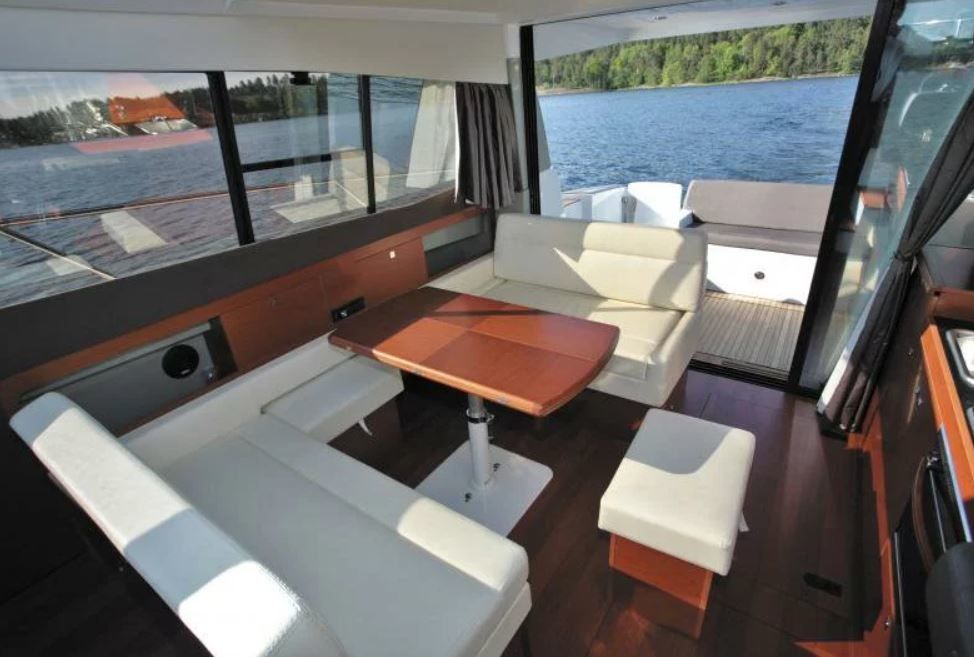 Jeanneau NC 11 | Izola