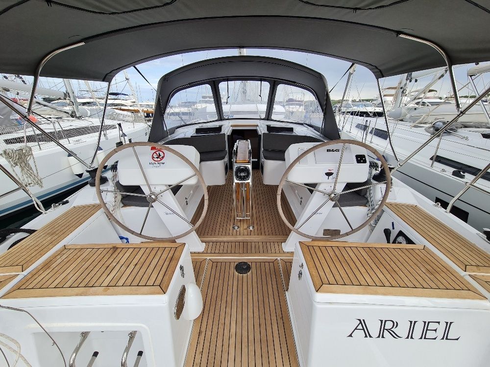 Hanse 458 | Ariel