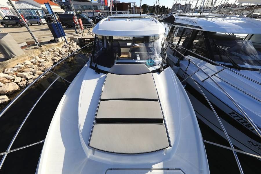 Jeanneau Merry Fisher 895 | Time out