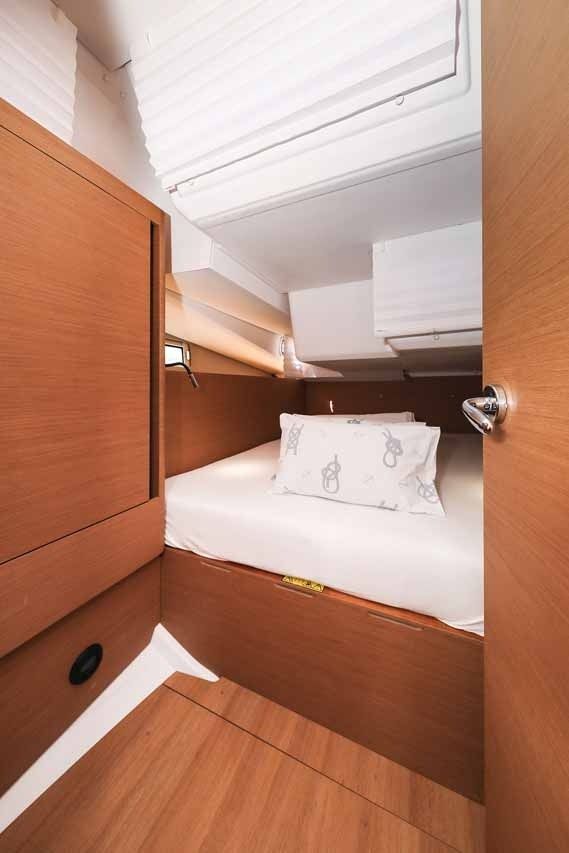 Jeanneau Sun Odyssey 440 | Follow Your Dream