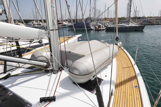 Jeanneau Sun Odyssey 440 | Follow Your Dream